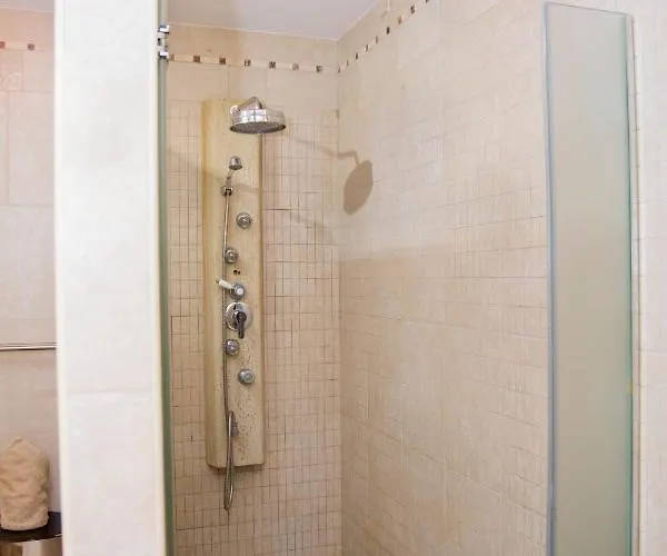 Listen The Views - 223 *